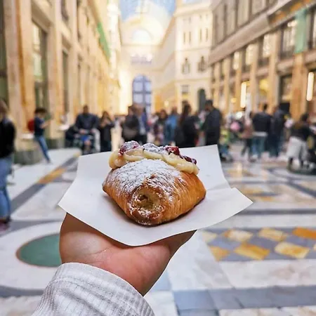 Afelbo * Naples